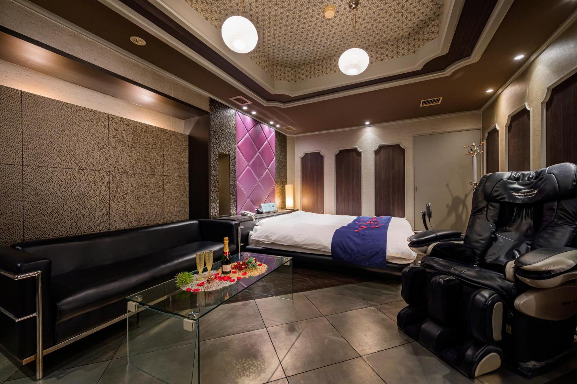 Hotel Mobilia (Adults Only) Tsurugashima Екстериор снимка